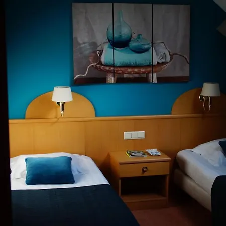 Logis L'Ermitage, Bistrot Des Saveurs Hotell