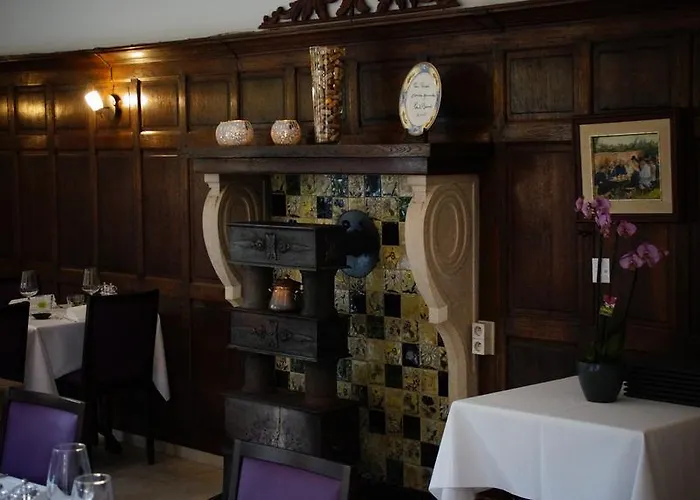 Logis L'Ermitage, Bistrot Des Saveurs Hotel