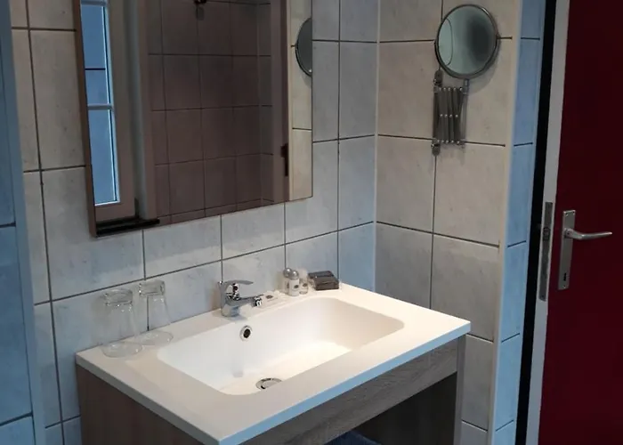 Hotel Logis L'Ermitage, Bistrot Des Saveurs